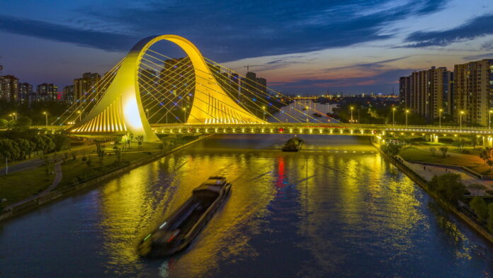 6462277459bf5b32f02d9f18