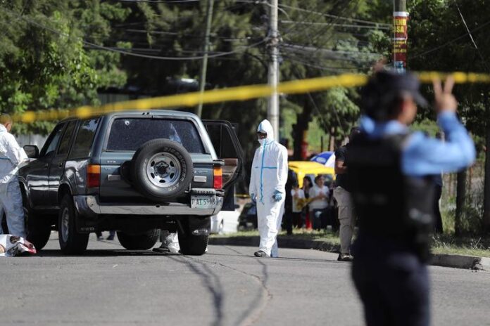 Asesinan a tiros al exalcalde de la capital de Honduras Oscar Roberto Acosta