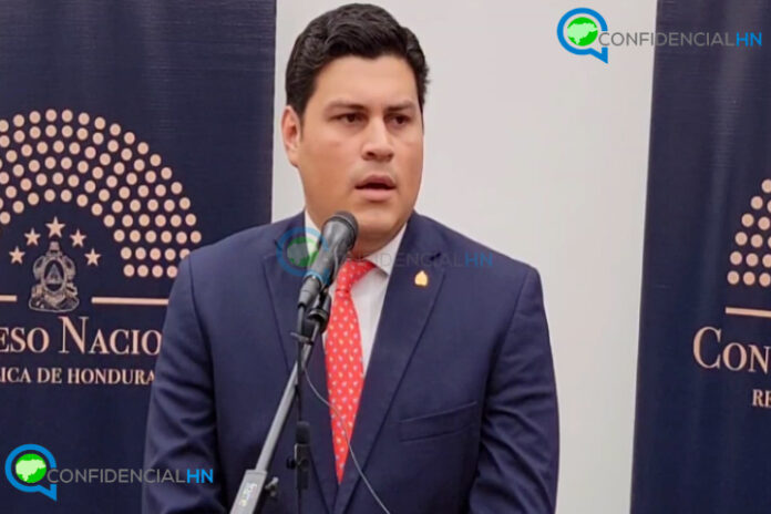 Secuencia 01.00_00_29_06.Imagen fija043