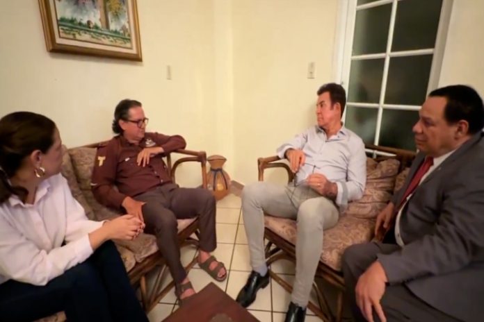 Secuencia 01.00_00_55_23.Imagen fija057