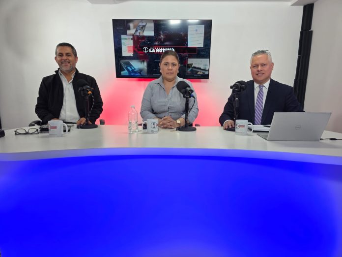 photo_5127650443134700442_w